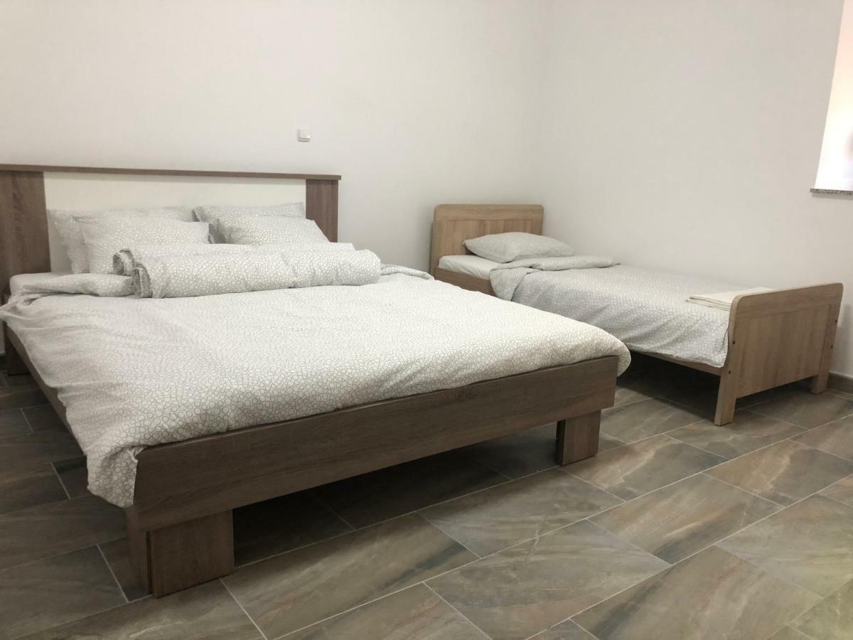 Croatia Mandre Apartment ภายนอก รูปภาพ